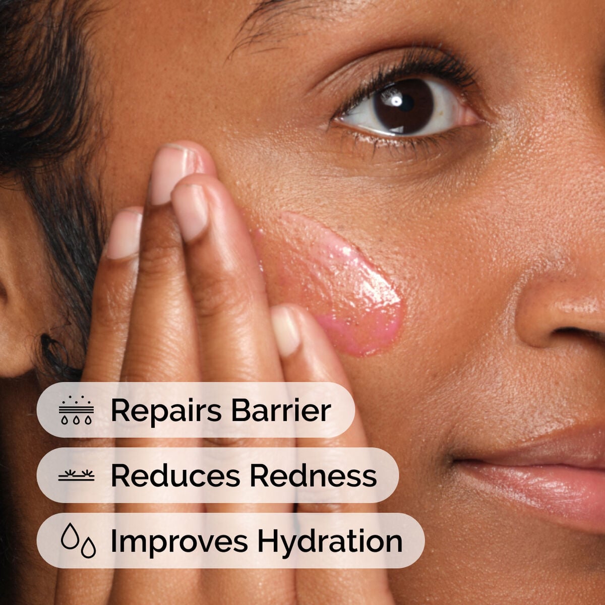 soothing-and-barrier-support-serum-o0 ord-soothing-barrier-support-serum-model-application-with-benefits.jpg